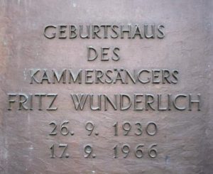 Hinweistafel an Fritz Wunderlich Geburtshaus